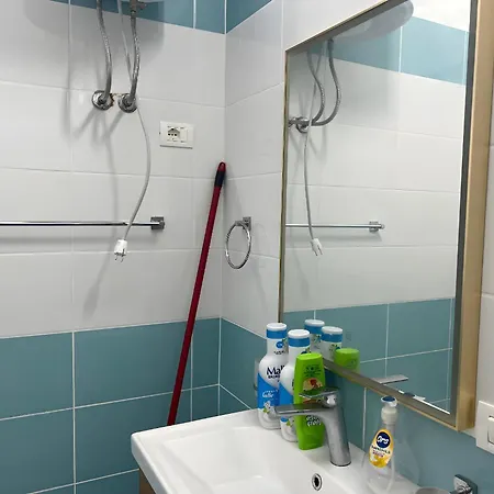 Apartment In Vlore With Beach Access *